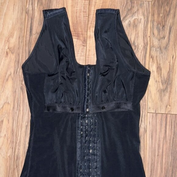 Full Body‎ Shaper - Picture 3 of 6